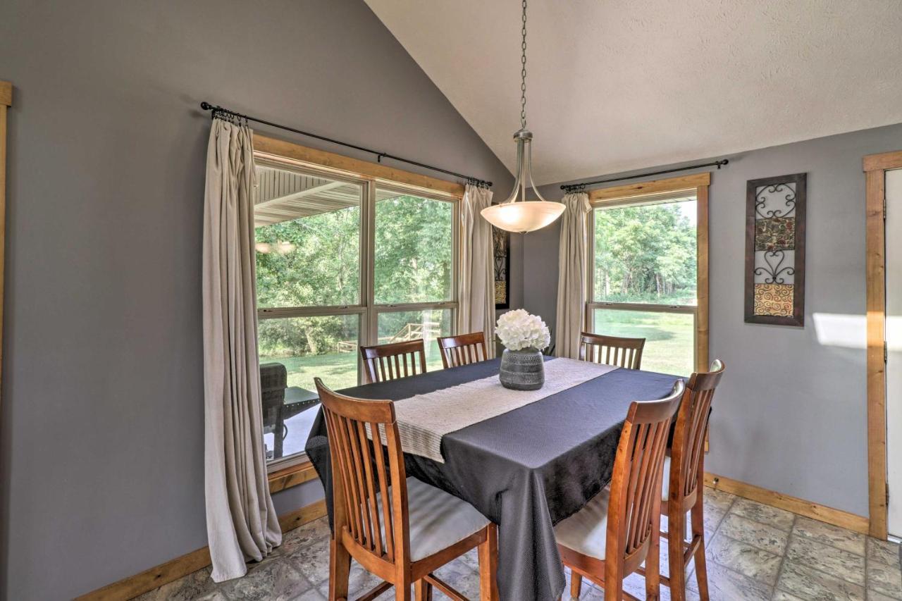 Mountain Home Cottage With Deck On White River! Gassville Exteriér fotografie